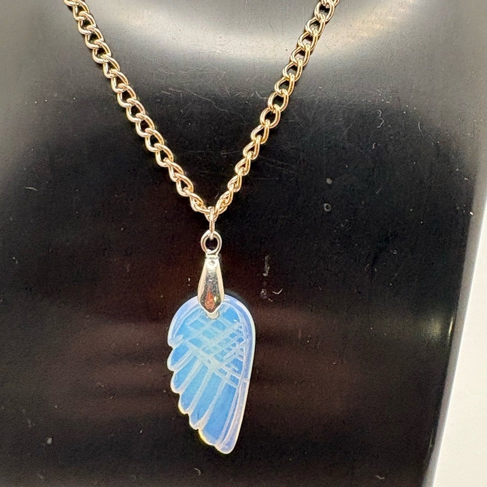 Angel Wing Pendant Necklace – New