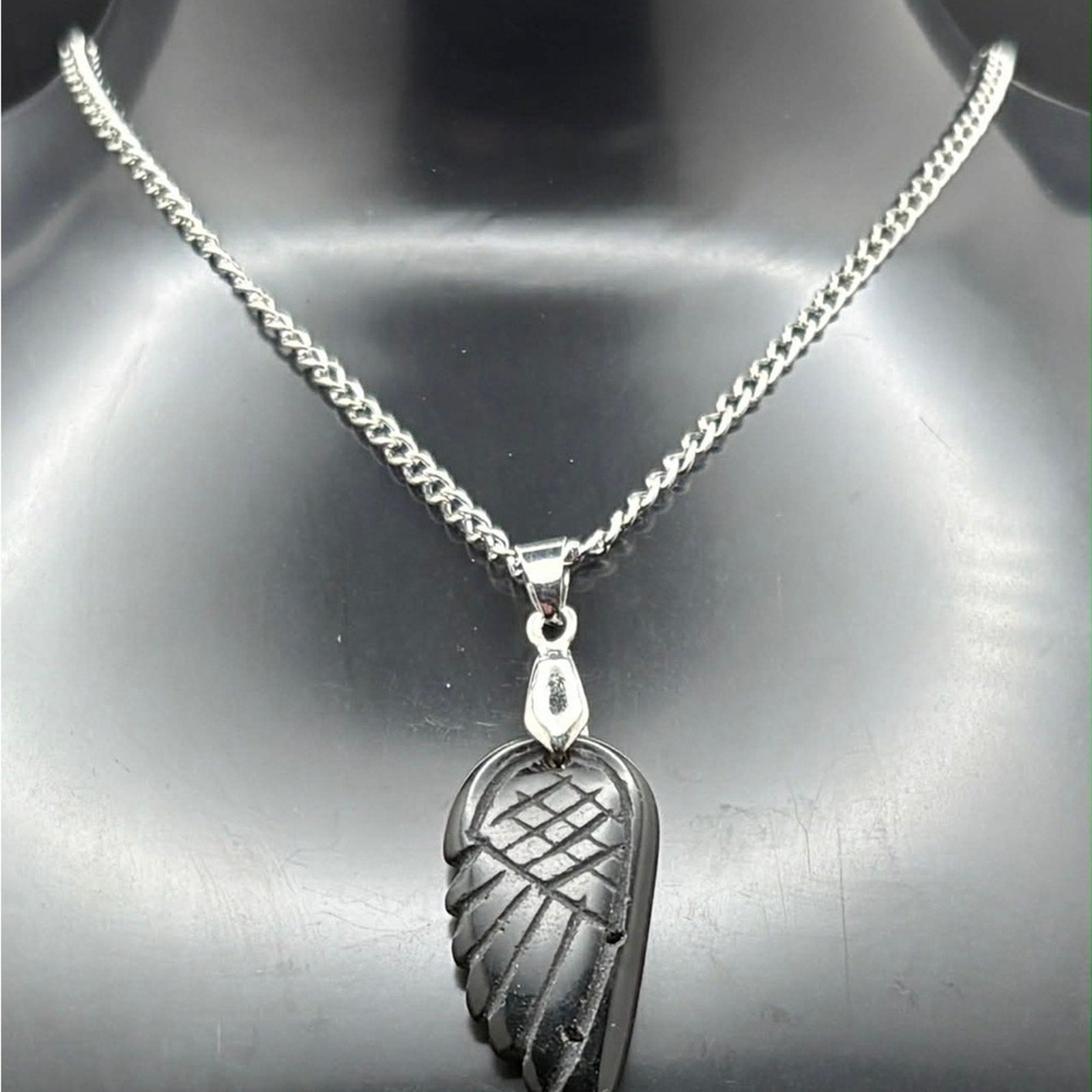 🖤 Black Onyx Angel Wing Pendant Necklace 🖤 🪽