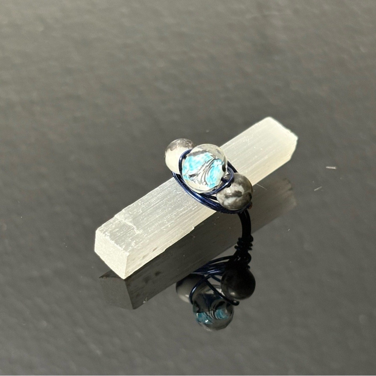 💙Handmade Wire-Wrapped Beaded Ring — NEW WITHOUT TAGS 🏷️ 💙