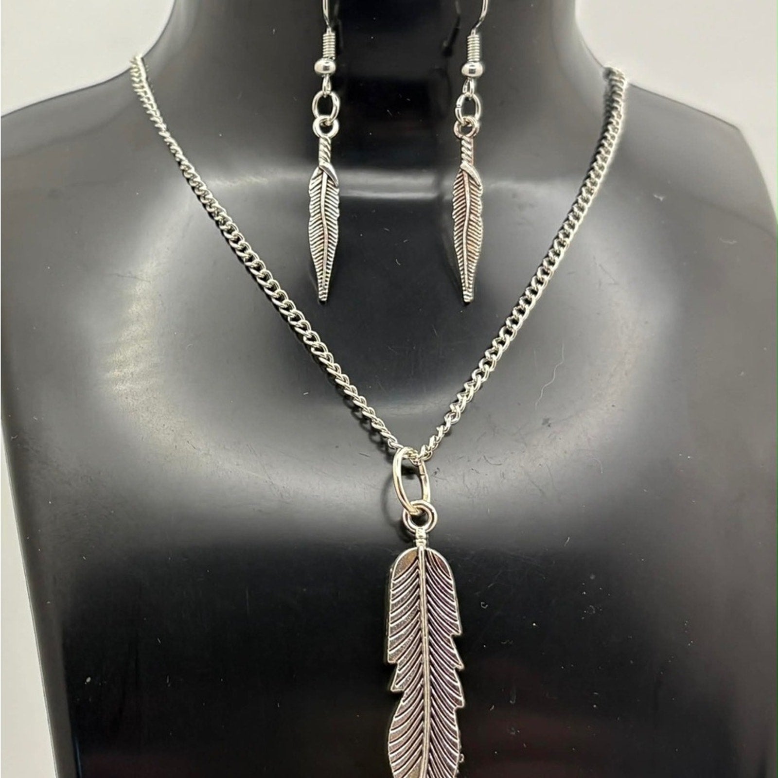 Silver Tone Feather Necklace & Earring Set | Boho Western Jewelry