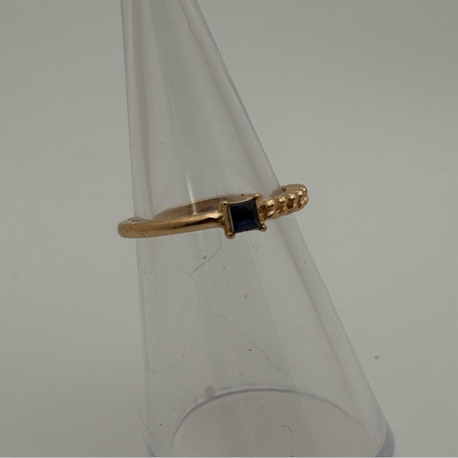 ✨ Gold Tone Ring with Square Blue Stone – New ✨