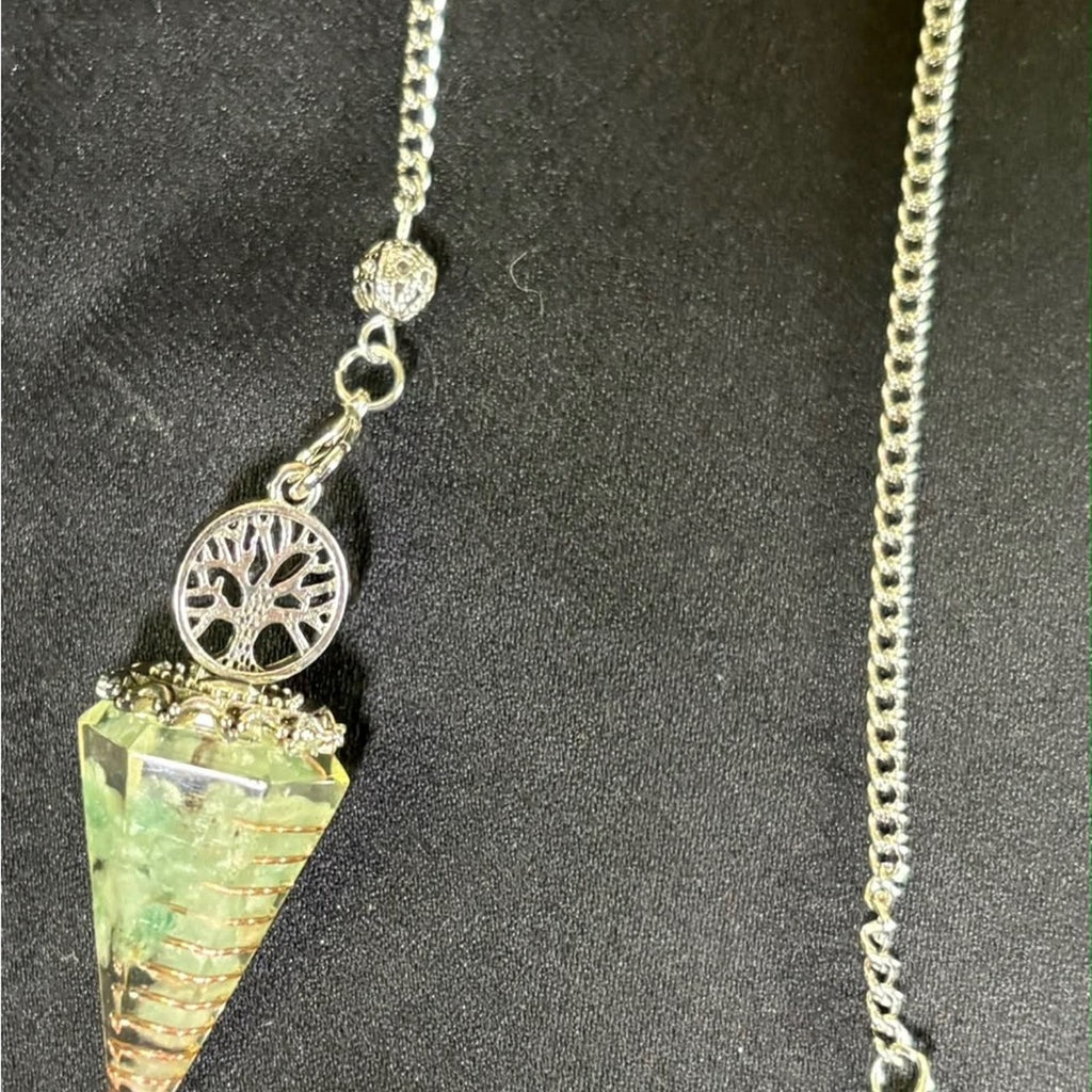 ✨ Green Fluorite Orgone Pendulum – Tree of Life Crystal Pendulum ✨