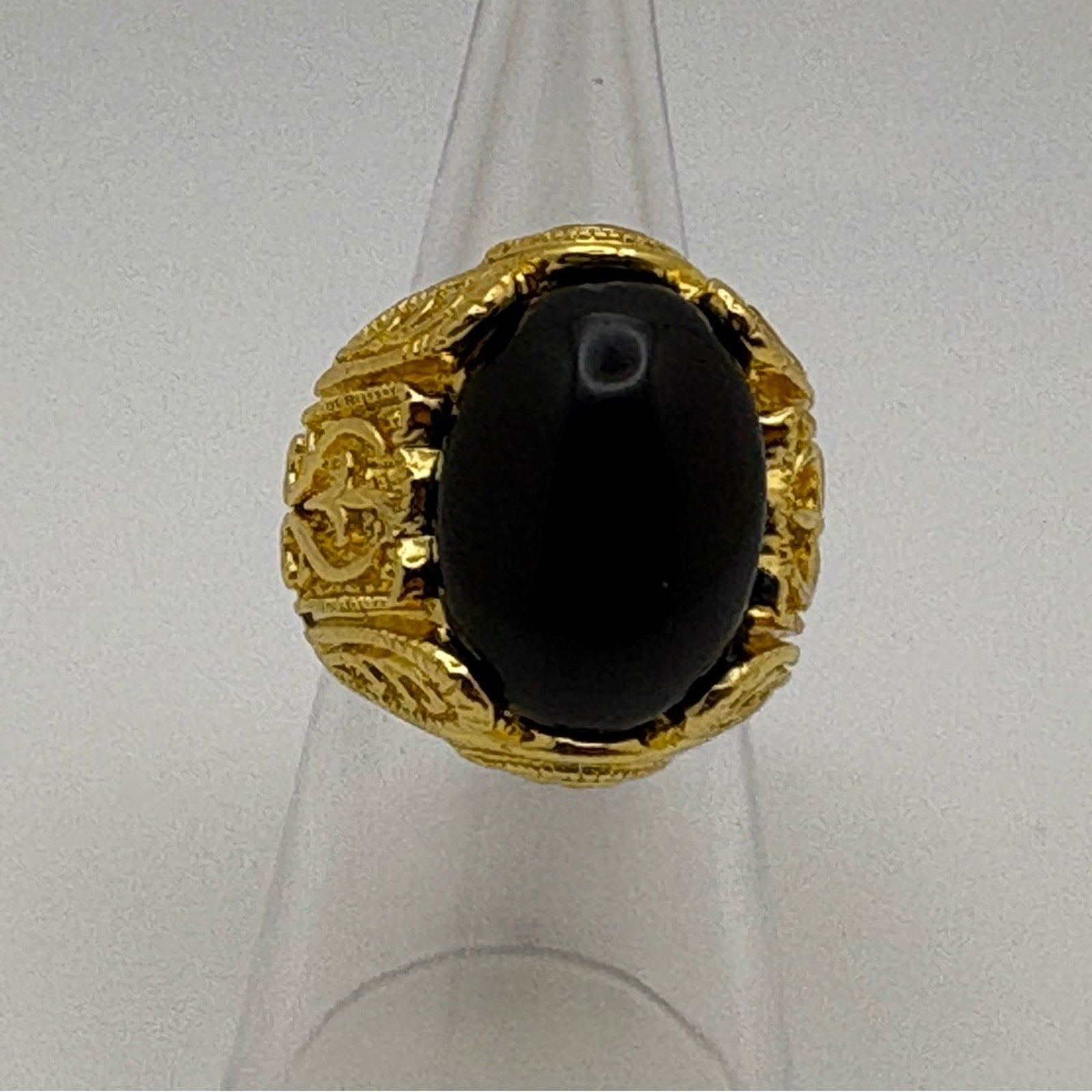 Vintage-Style Gold Tone Black Stone Statement Ring (Costume Jewelry)