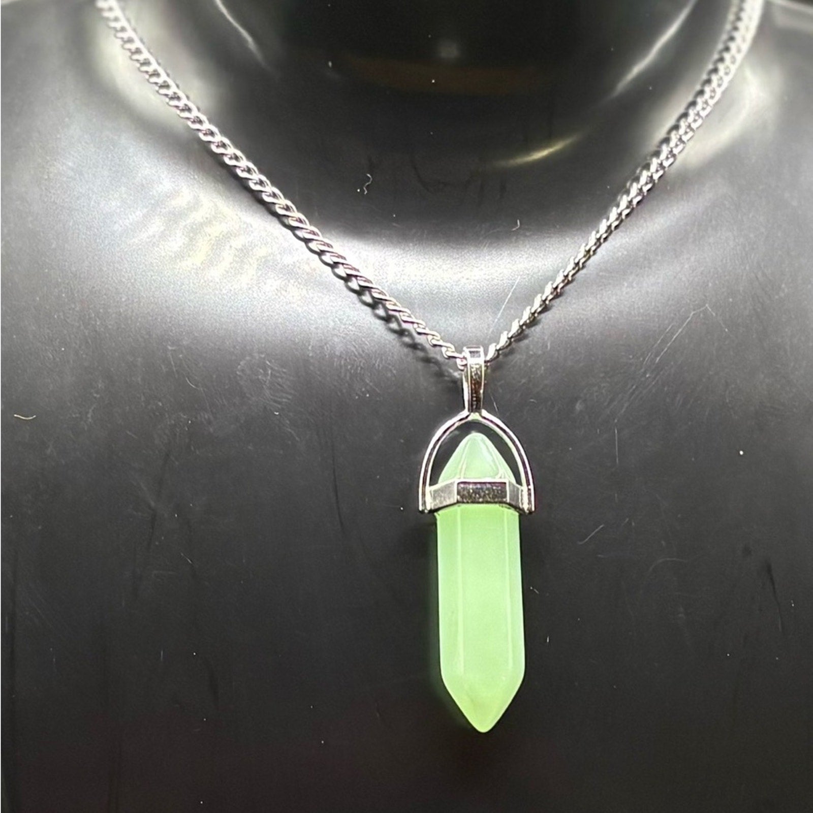 ✨Green Prism Pendant Necklace | Decorative Resin✨