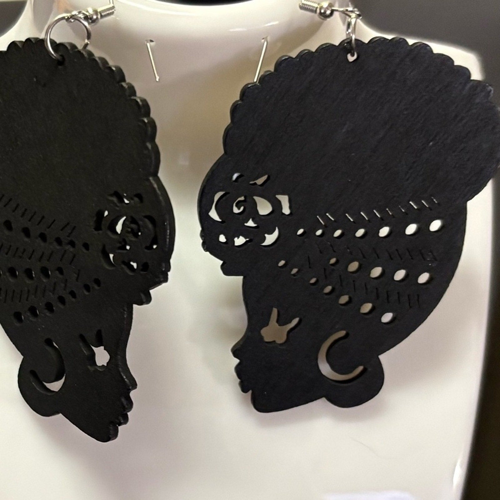 🖤 Goddess Silhouette Wood Statement Earrings 🖤