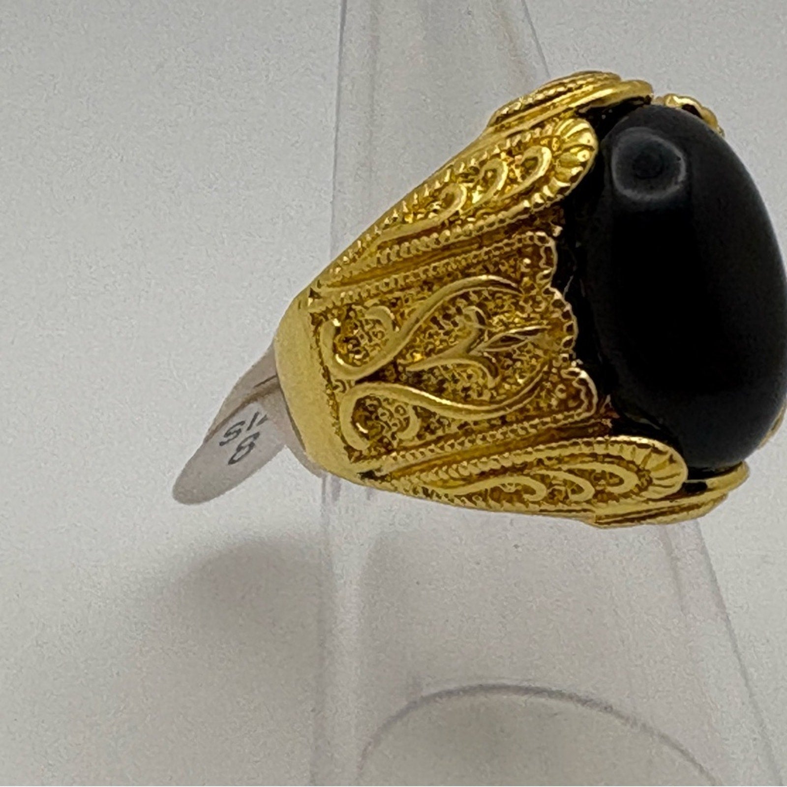Vintage-Style Gold Tone Black Stone Statement Ring (Costume Jewelry)